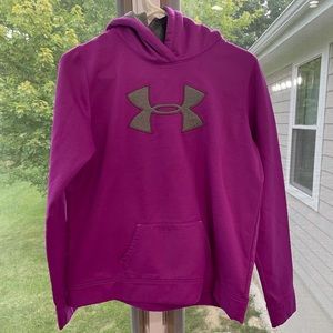 Lightly worn in good condition Purple under armour sweatshirt kids XL